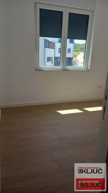 Sremska Kamenica | 4zida.rs