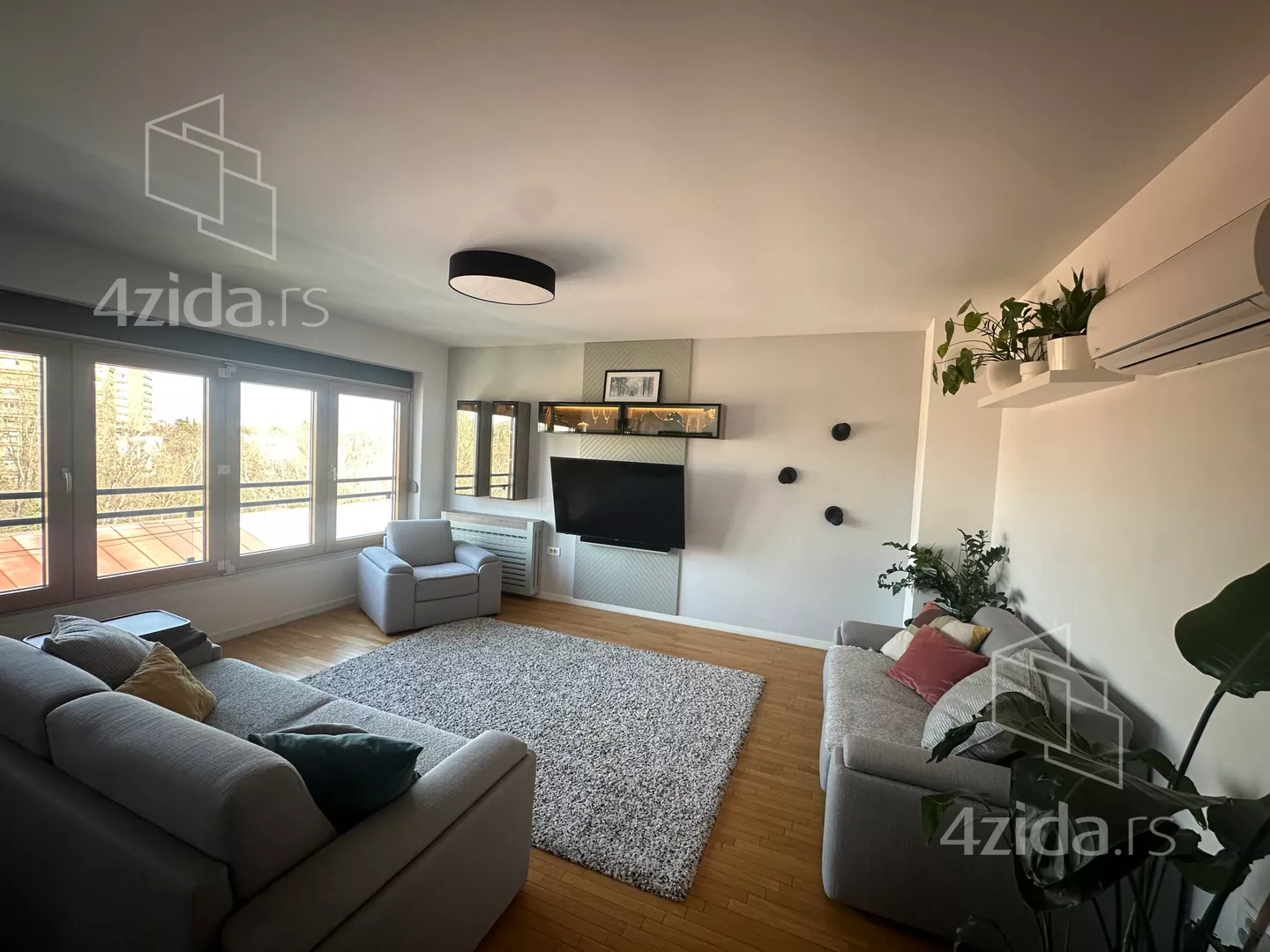 Četvorosoban stan | 4zida