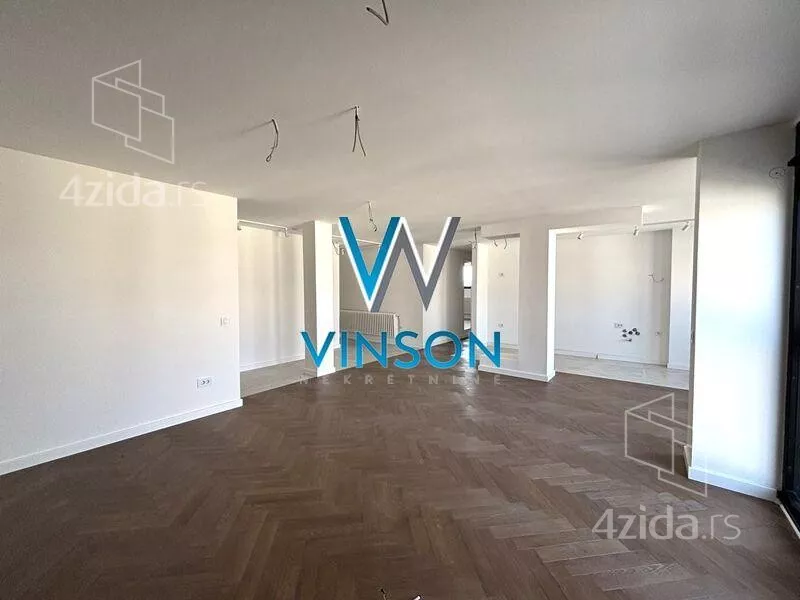 Četvoroiposoban stan | 4zida