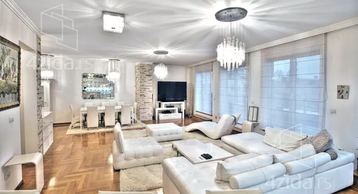 Petosoban stan | 4zida