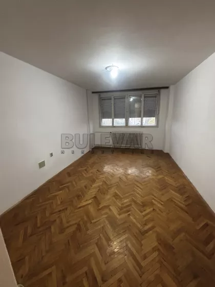 Pariske komune | 4zida.rs