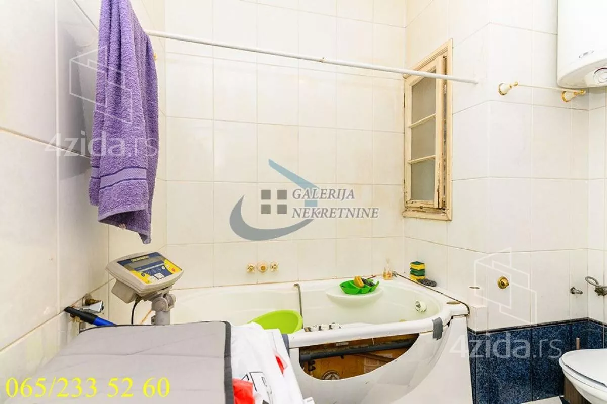 Šestosoban stan | 4zida