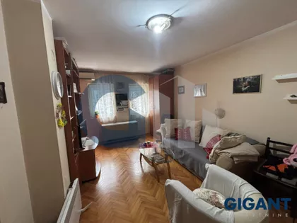 Bata Lakina | 4zida.rs