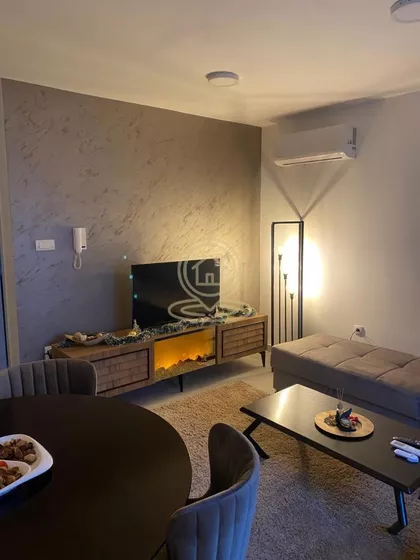 Božidar Adžija | 4zida.rs