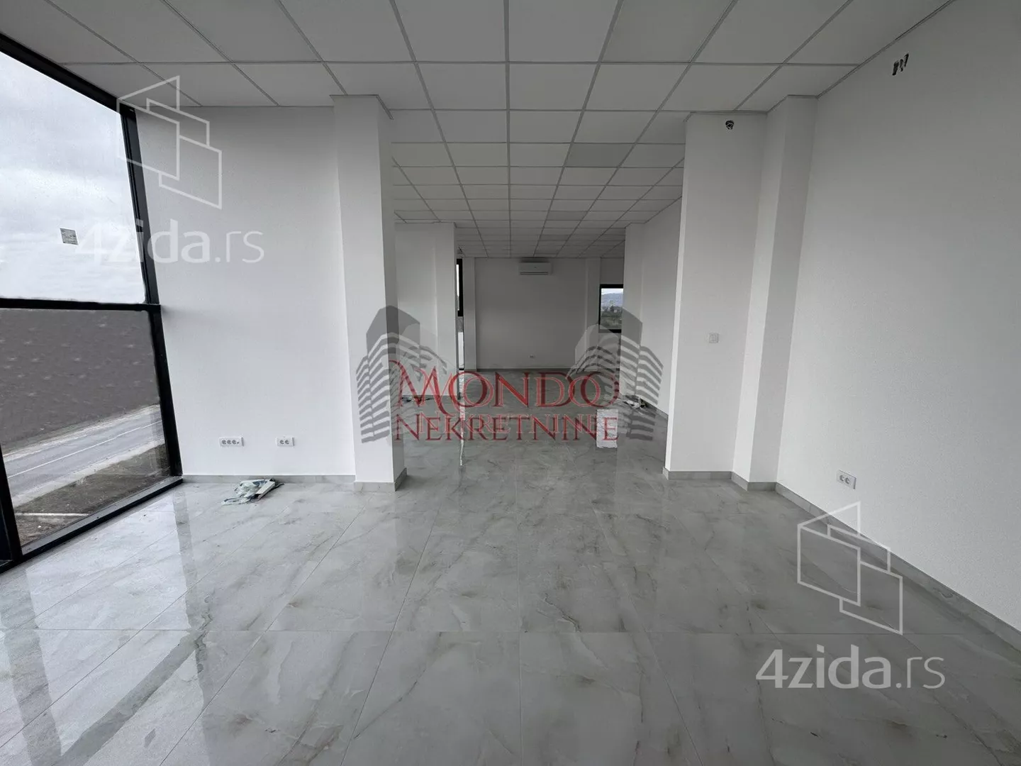 Poslovni prostor | 4zida
