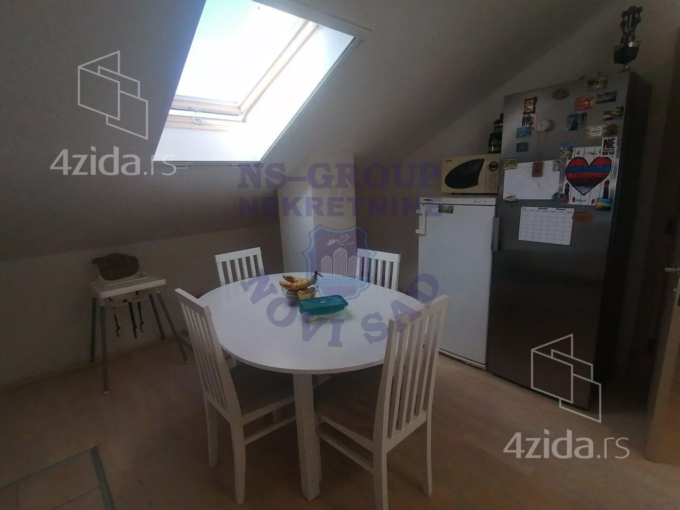 Četvoroiposoban stan | 4zida