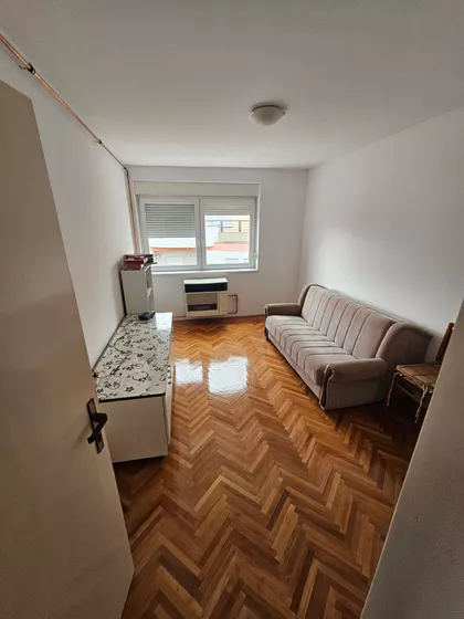 Maksima Gorkog Bb | 4zida.rs