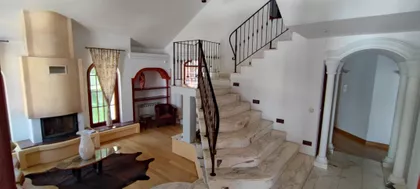 Činovnička Kolonija | 4zida.rs