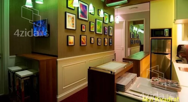 Poslovni prostor | 4zida