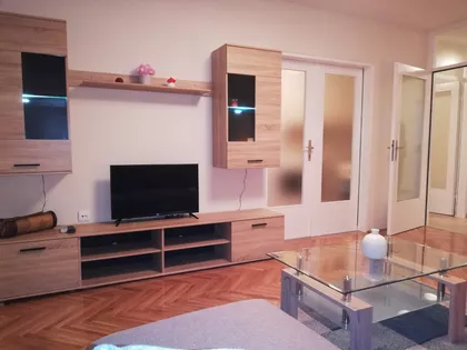 Nade Dimić 19 | 4zida.rs