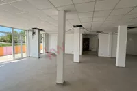 Lokal | 4zida