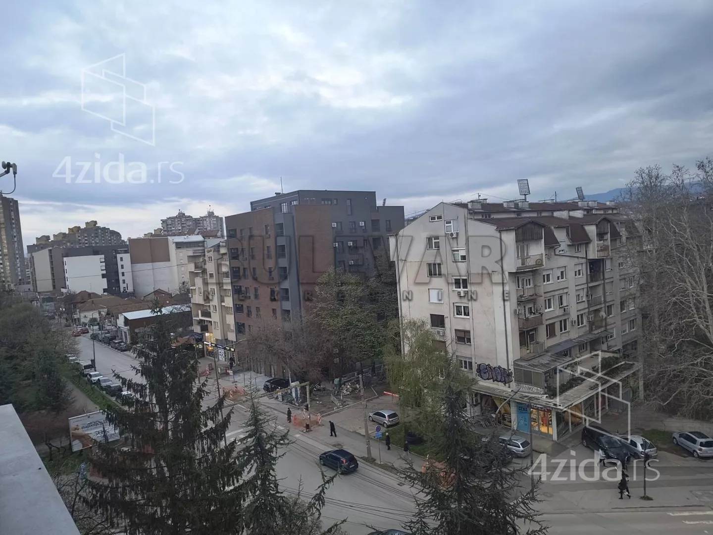 Jednoiposoban stan | 4zida