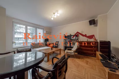 Bulevar Arsenija Carnojevica | 4zida.rs