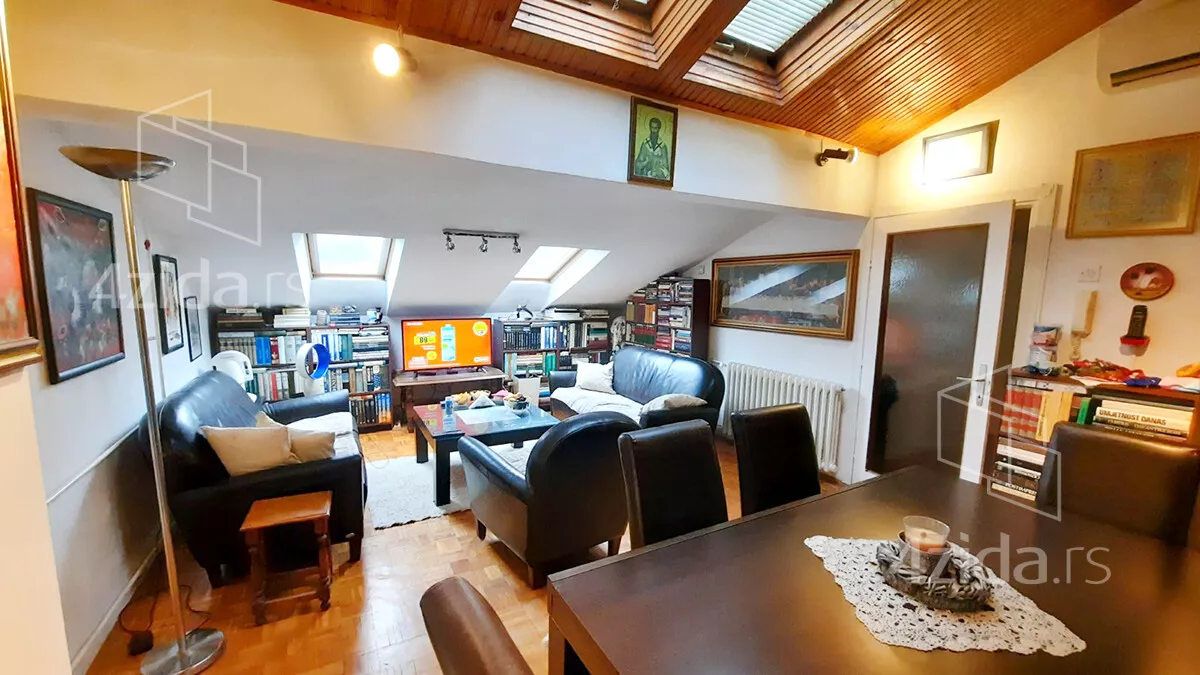 Petosoban stan | 4zida