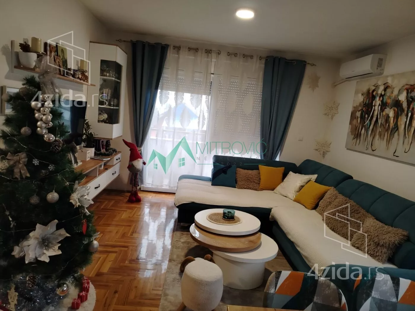 Troiposoban stan | 4zida