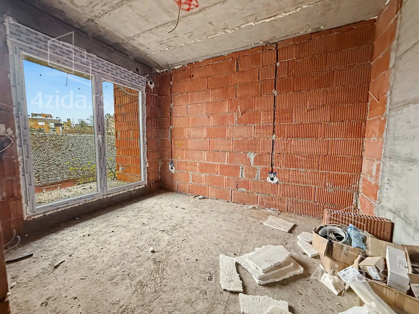 Četvorosoban stan | 4zida