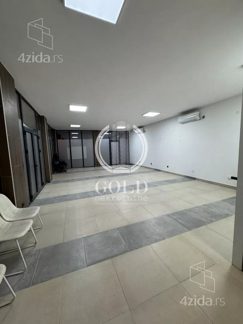Lokal | 4zida