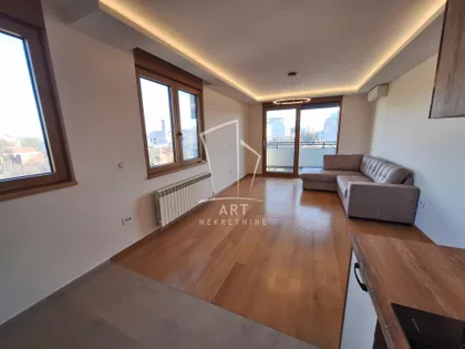 Cara Dušana | 4zida.rs