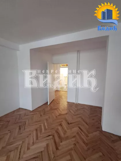 Ratka Mitrovića | 4zida.rs