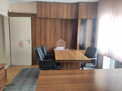 Emila Zole | 4zida.rs