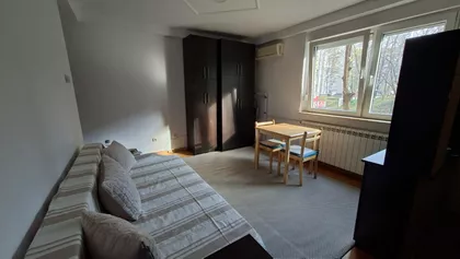 Brace Baruh | 4zida.rs