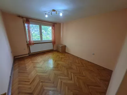 Teslino Naselje | 4zida.rs