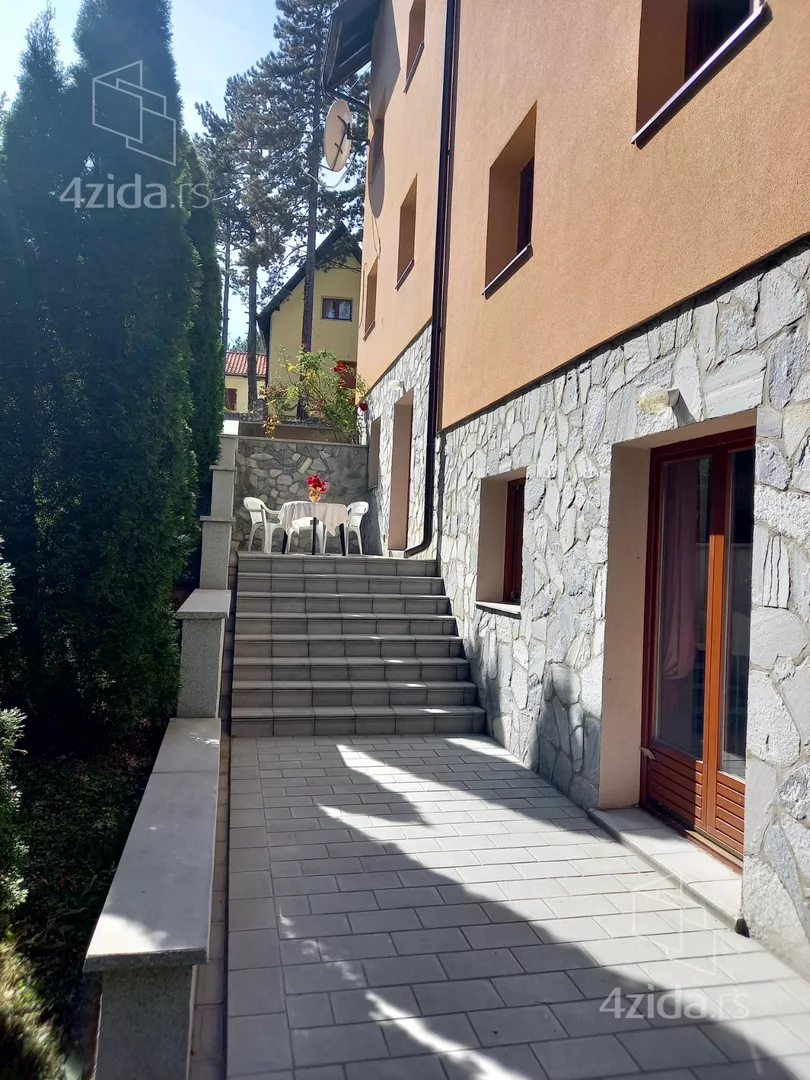 4-etažna kuća | 4zida