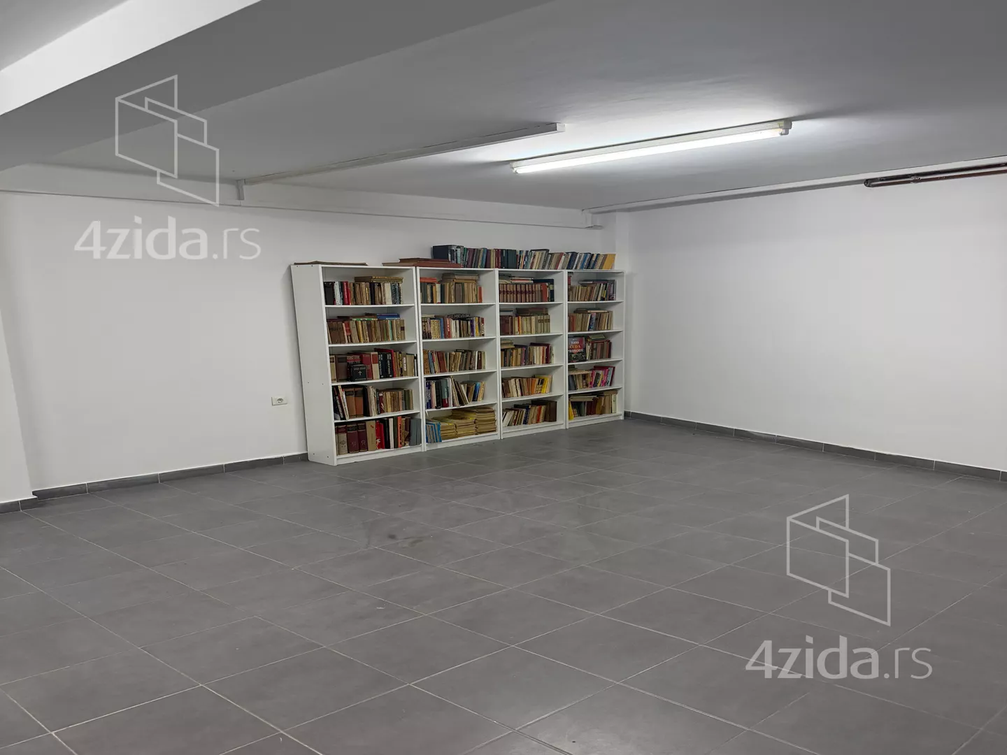 Poslovni prostor | 4zida