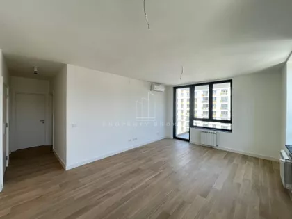 Nikolaja Kravcova | 4zida.rs