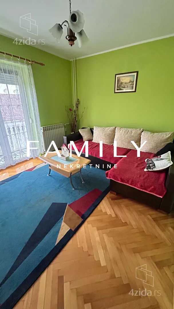 3-etažna kuća | 4zida