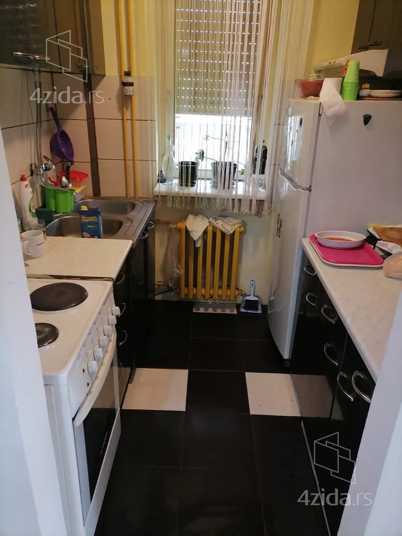 Petosoban stan | 4zida