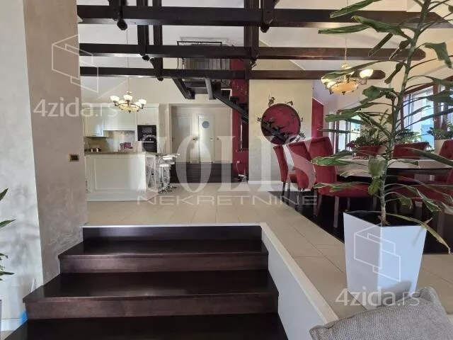 3-etažna kuća | 4zida