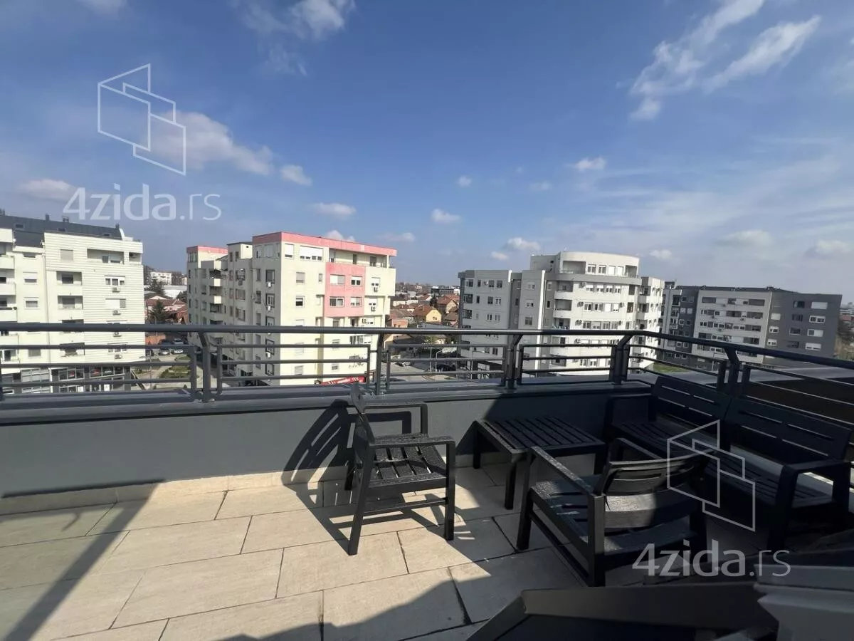 Četvorosoban stan | 4zida