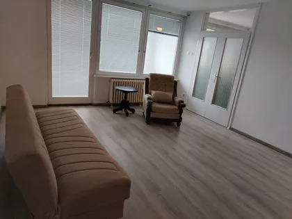 Šenoina 7 | 4zida.rs
