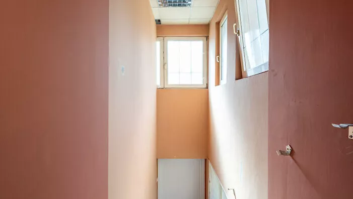 Poslovna zgrada | 4zida