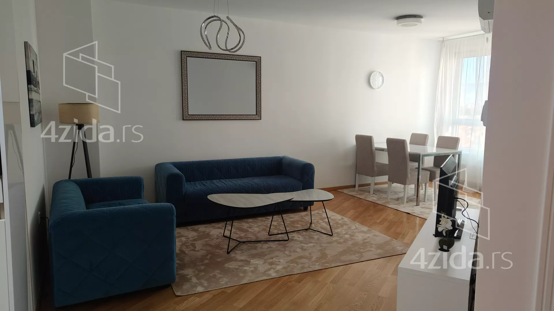 Jednoiposoban stan | 4zida