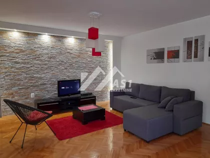 Balzakova | 4zida.rs