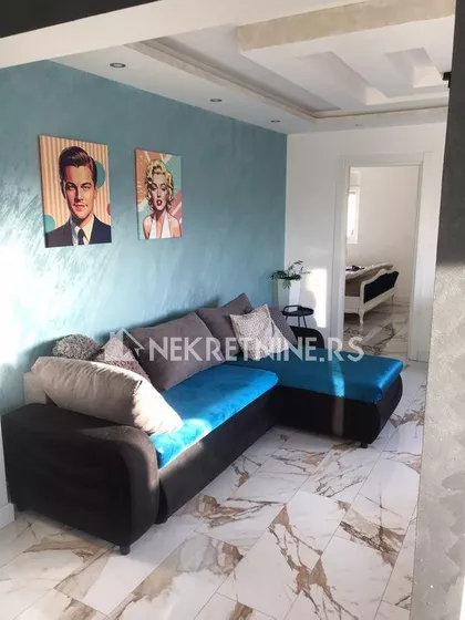 Rene Magrita | 4zida.rs