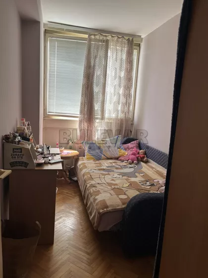 Sinđelićev trg | 4zida.rs