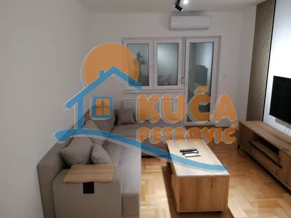 Cara Dušana | 4zida.rs