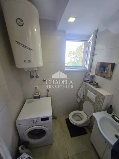 Ace Joksimovića | 4zida.rs