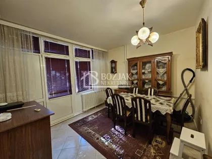 Žitni trg | 4zida.rs