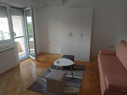 Stambeno Naselje Dekanske Bašte 1 | 4zida.rs