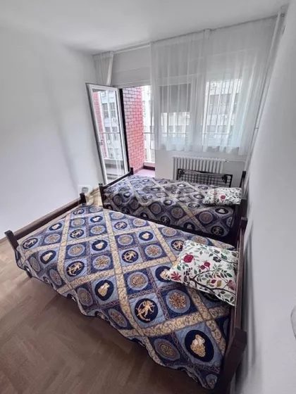 Karnegijeva | 4zida.rs