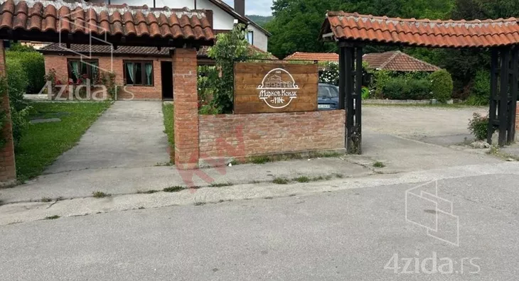 Ugostiteljski objekat | 4zida