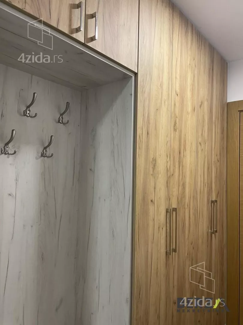 Petosoban stan | 4zida