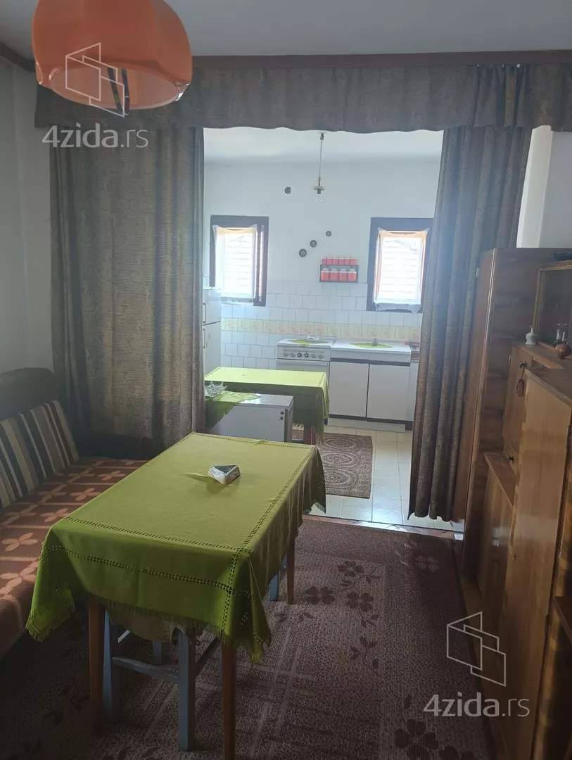 4-etažna kuća | 4zida