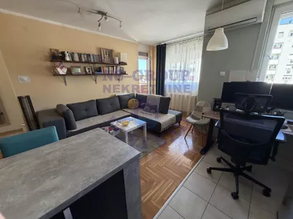 Bulevar Patrijarha Pavla (Somborski Bulevar) | 4zida.rs