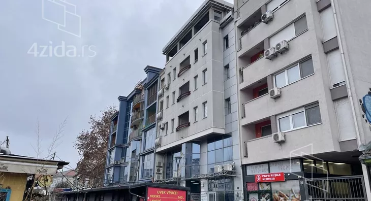 Poslovni prostor | 4zida