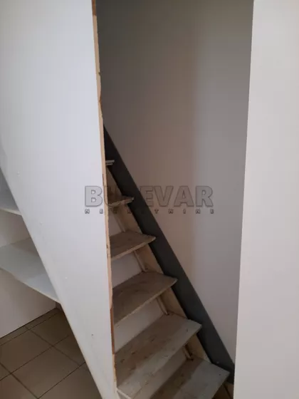 Obrenovićeva | 4zida.rs